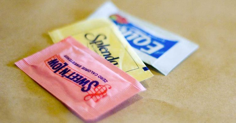 Do sweeteners cause adverse reactions?