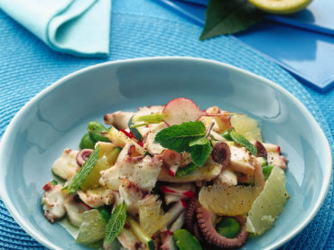 Octopus flavored with mint and lemon