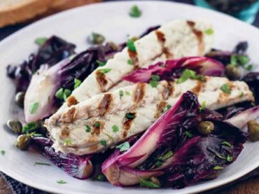 Mackerel with radicchio and walnuts